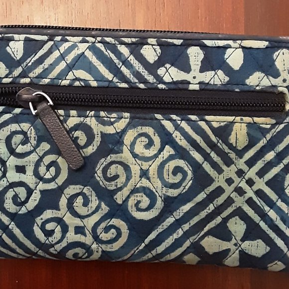 Vera Bradley Wallet - Picture 4 of 5